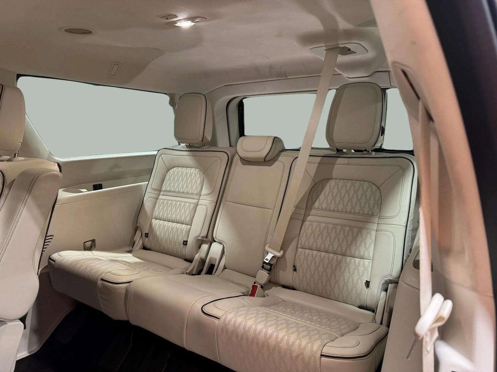 Used 2021 Lincoln Navigator L Black Label w/ Special Edition Package image 26