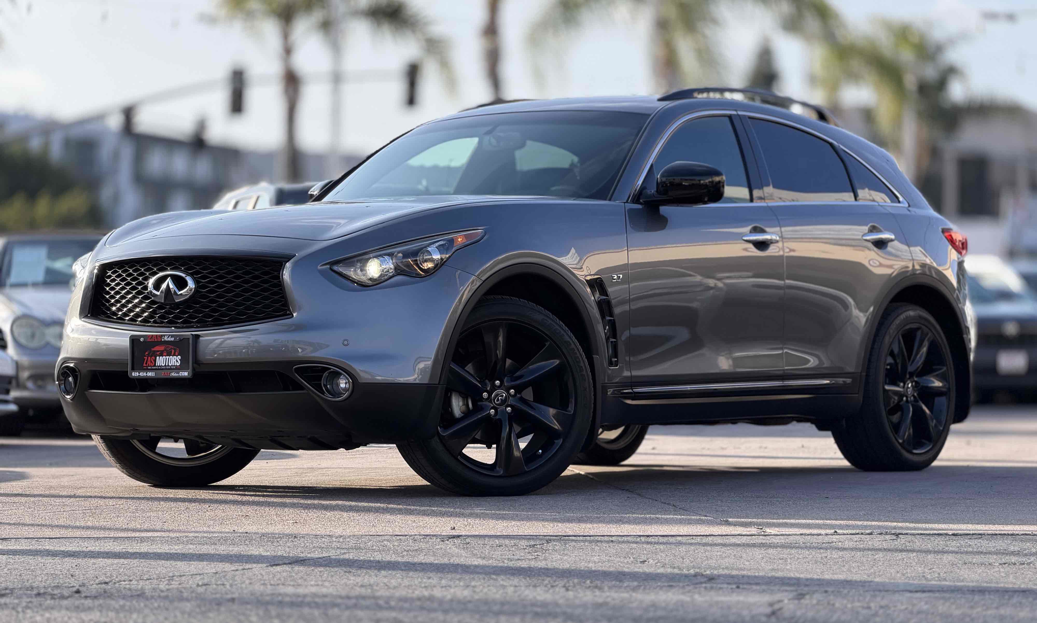 Used 2017 INFINITI QX70 2WD w/ Premium Package