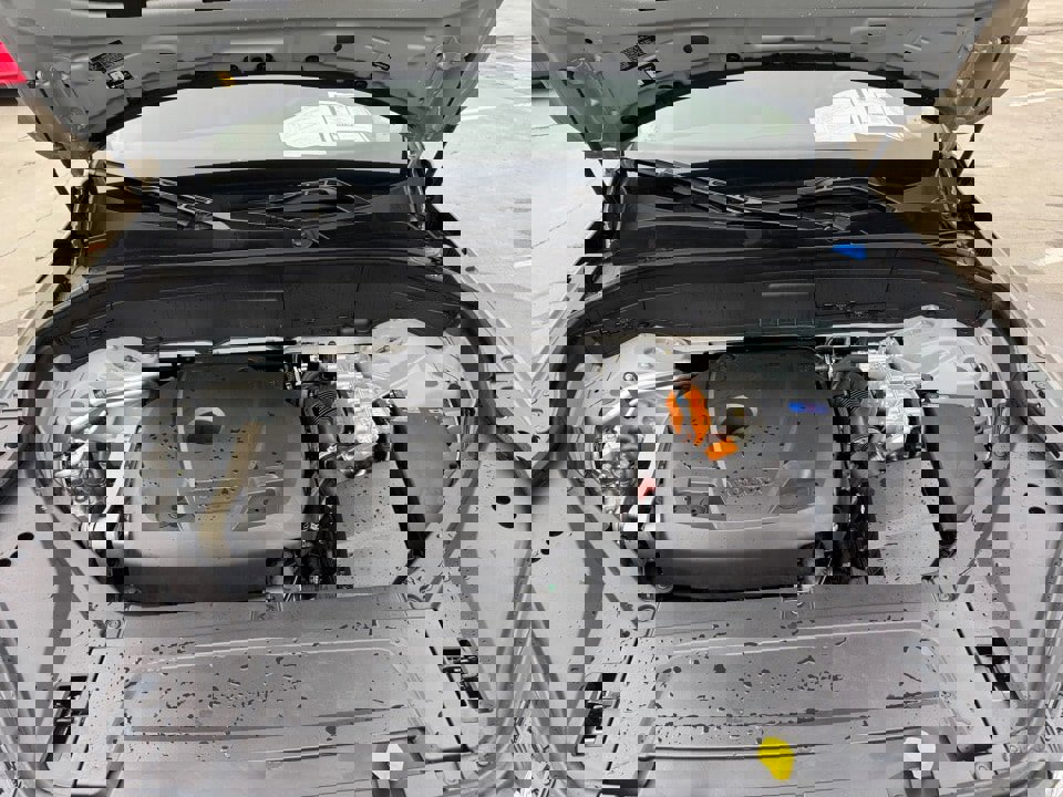 Certified 2024 Volvo XC90 T8 Plus w/ Protection Package Premier image 16