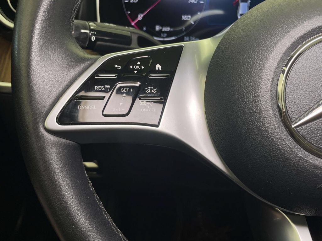 Used 2025 Mercedes-Benz C 300 4MATIC Sedan image 29