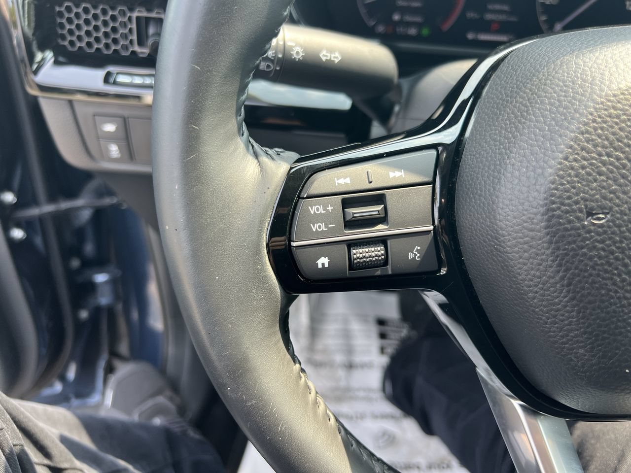 Used 2024 Honda CR-V EX-L image 19