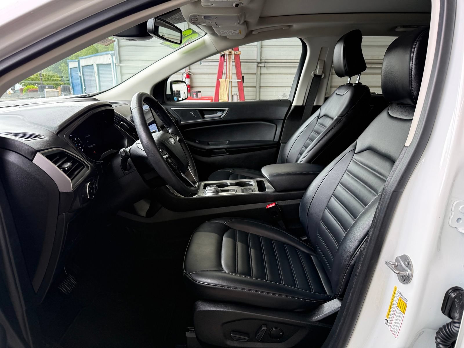 Used 2022 Ford Edge SEL w/ Convenience Package AWD/4WD image 12