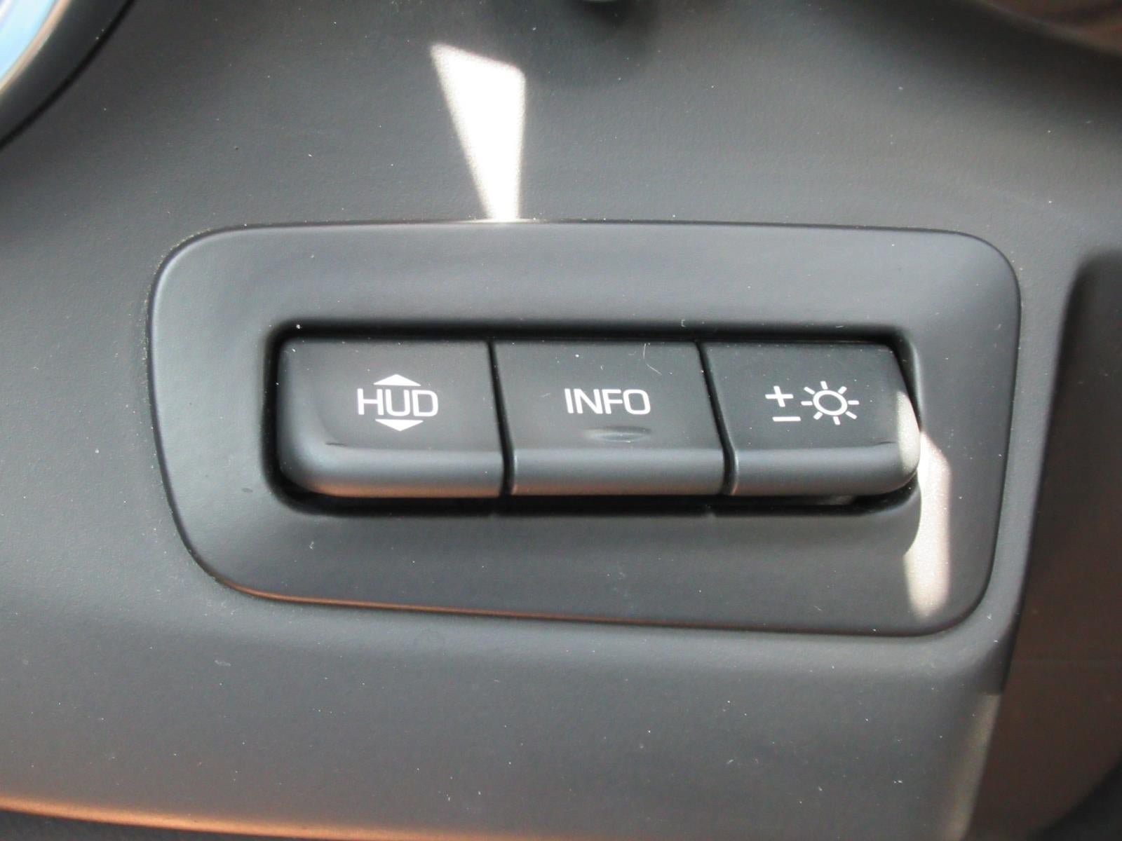 Used 2016 Chevrolet Camaro LT RWD image 22