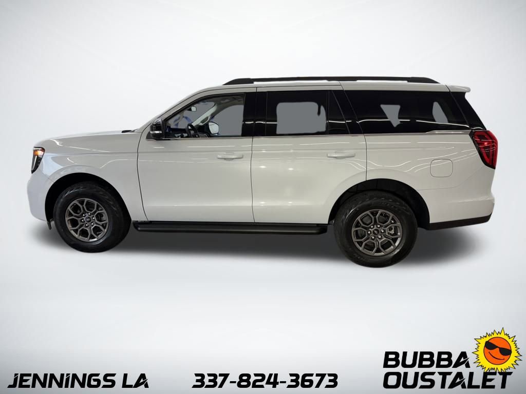 New 2026 Ford Expedition Active image 2