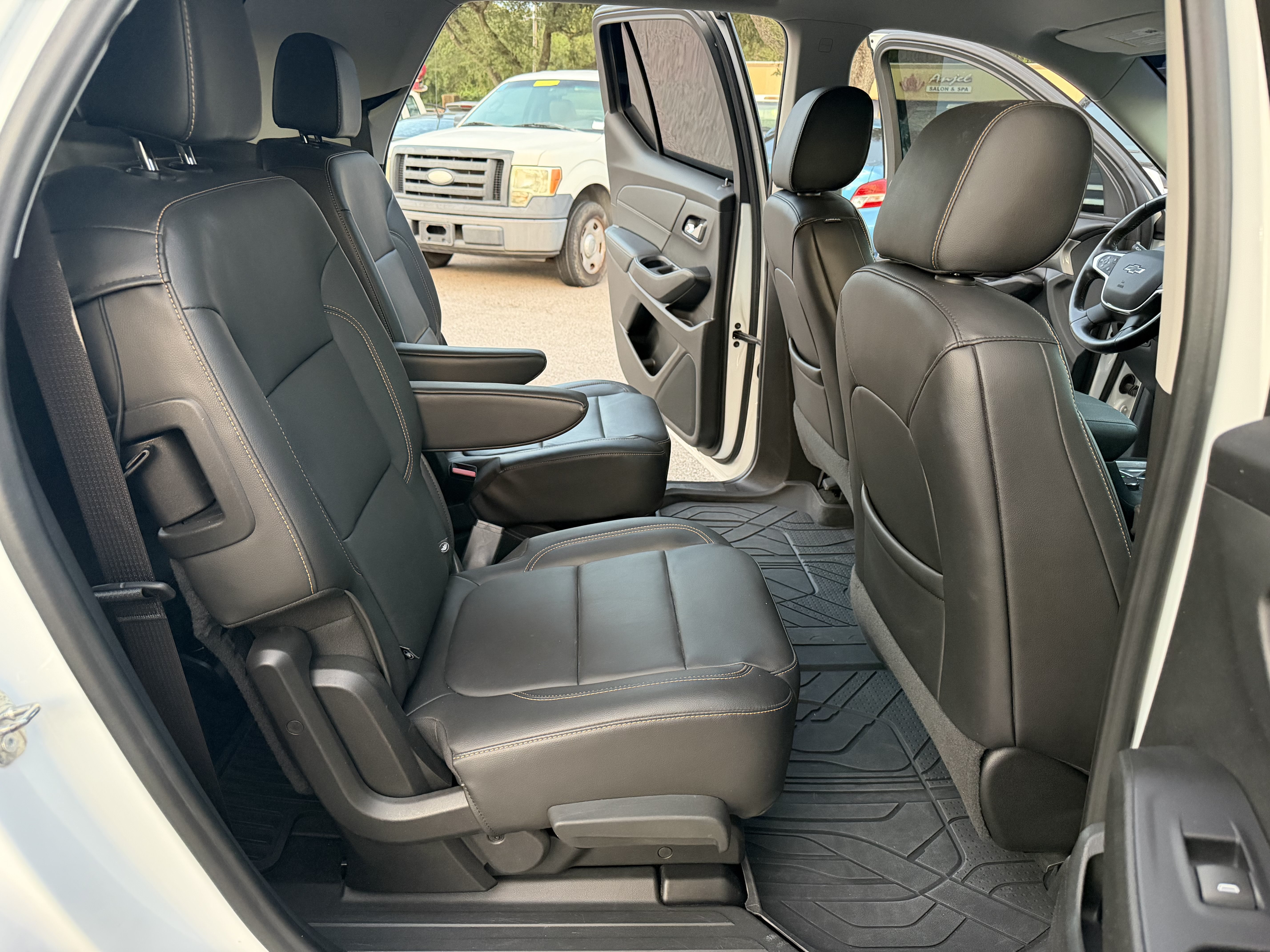 Used 2021 Chevrolet Traverse RS FWD image 14