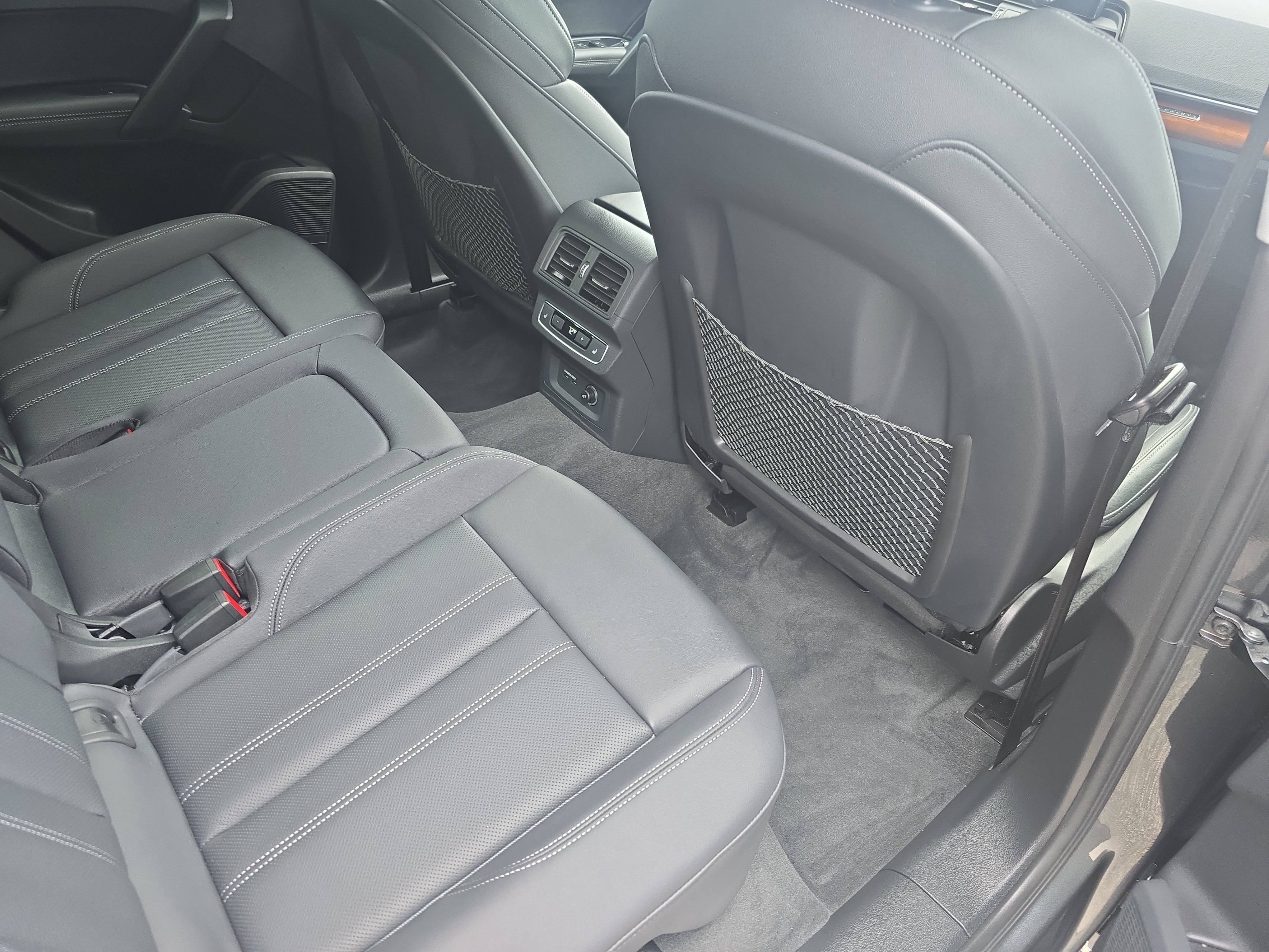 Used 2023 Audi Q5 2.0T Prestige w/ Prestige Package AWD/4WD image 11
