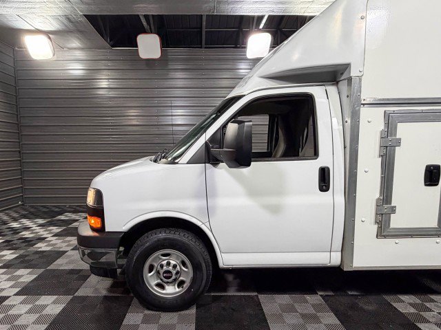 Used 2022 GMC Savana 3500 w/ Power Convenience Package image 41
