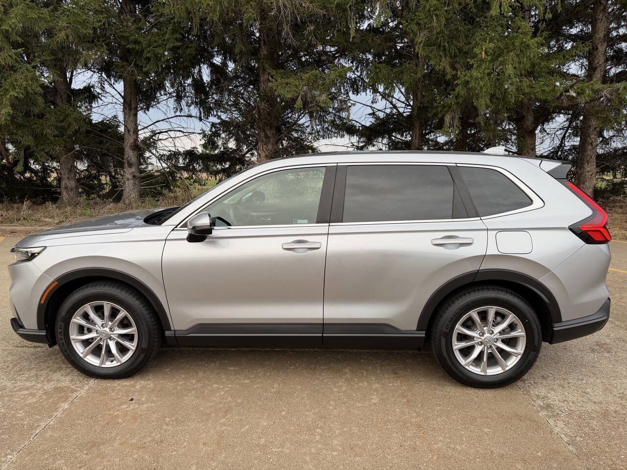 Used 2024 Honda CR-V EX-L image 25