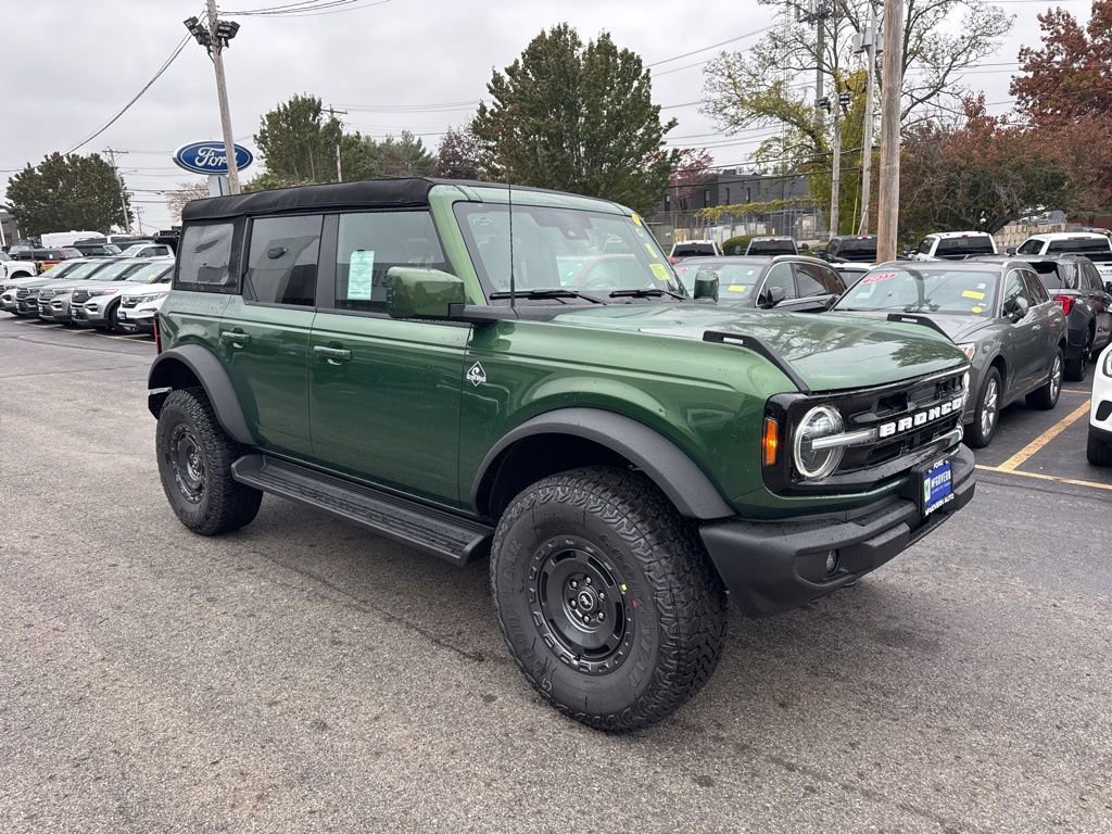 New 2025 Ford Bronco Outer Banks w/ Sasquatch Package image 3