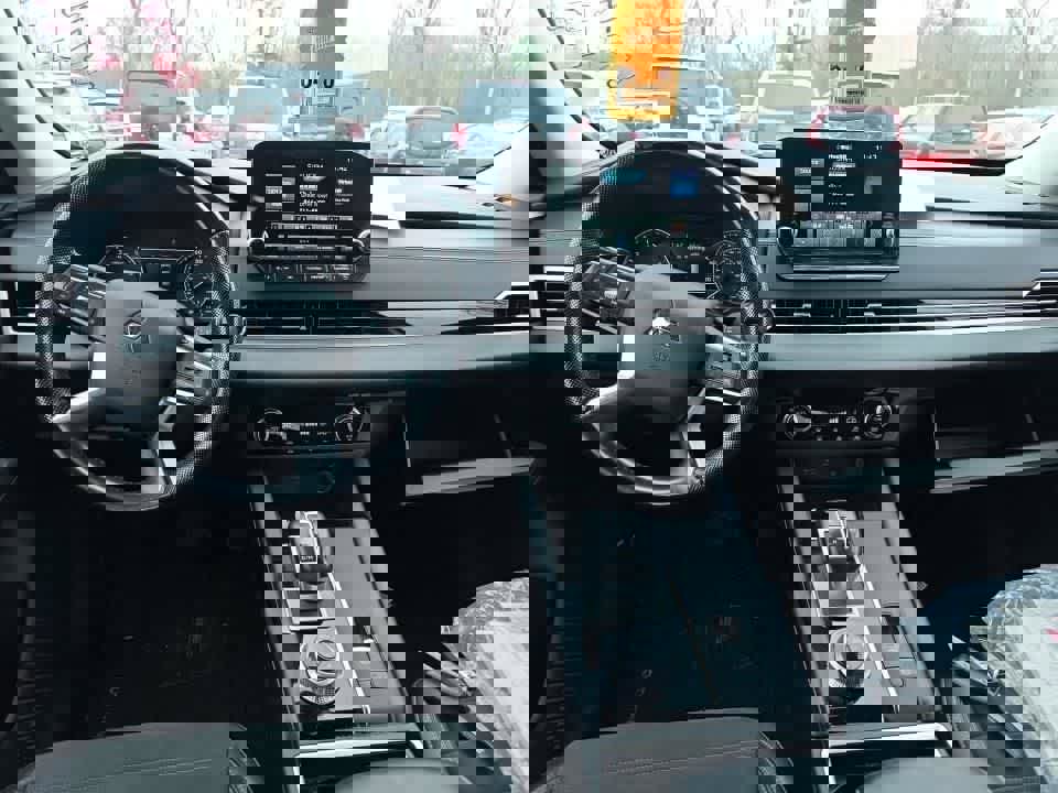 Used 2022 Mitsubishi Outlander SE AWD/4WD image 7