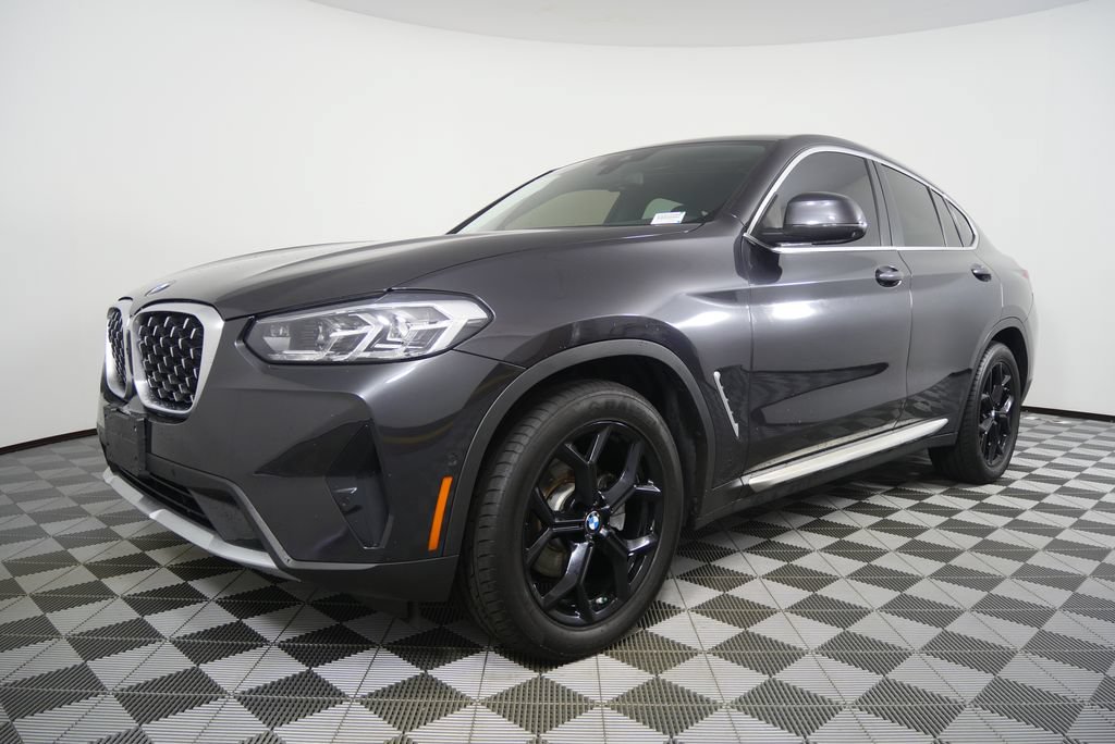 Used 2022 BMW X4 xDrive30i w/ Parking Assistance Package AWD/4WD image 7