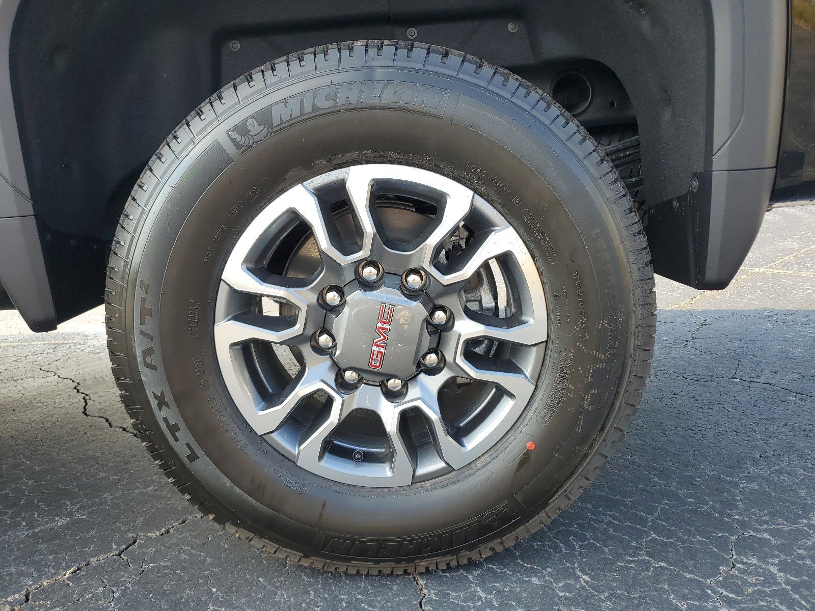 New 2025 GMC Sierra 2500 SLT w/ SLT Premium Package image 11