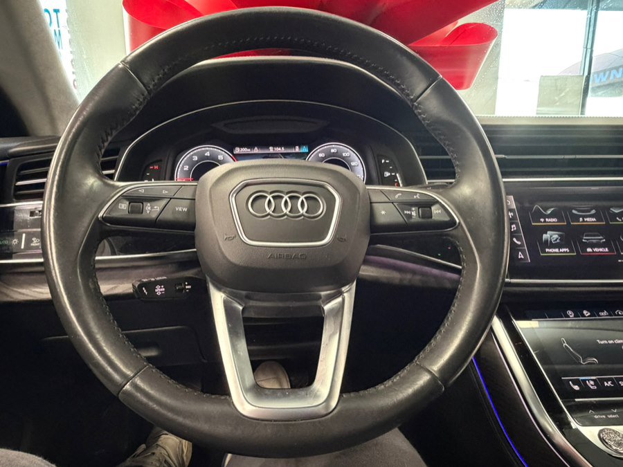 Used 2020 Audi Q8 Prestige w/ Prestige Package AWD/4WD image 43