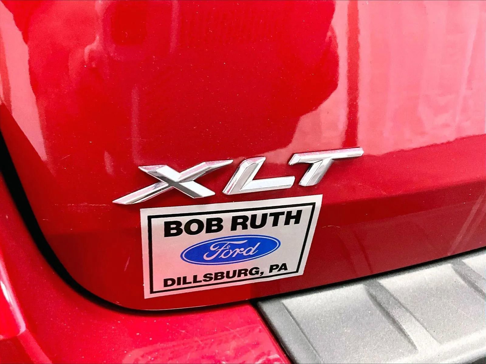 Used 2023 Ford Explorer XLT w/ Equipment Group 202A image 13