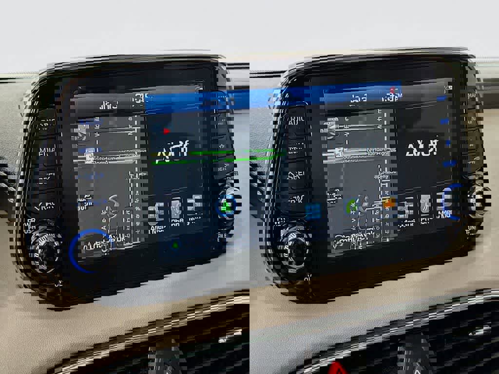 Used 2020 Hyundai Santa Fe Limited image 17