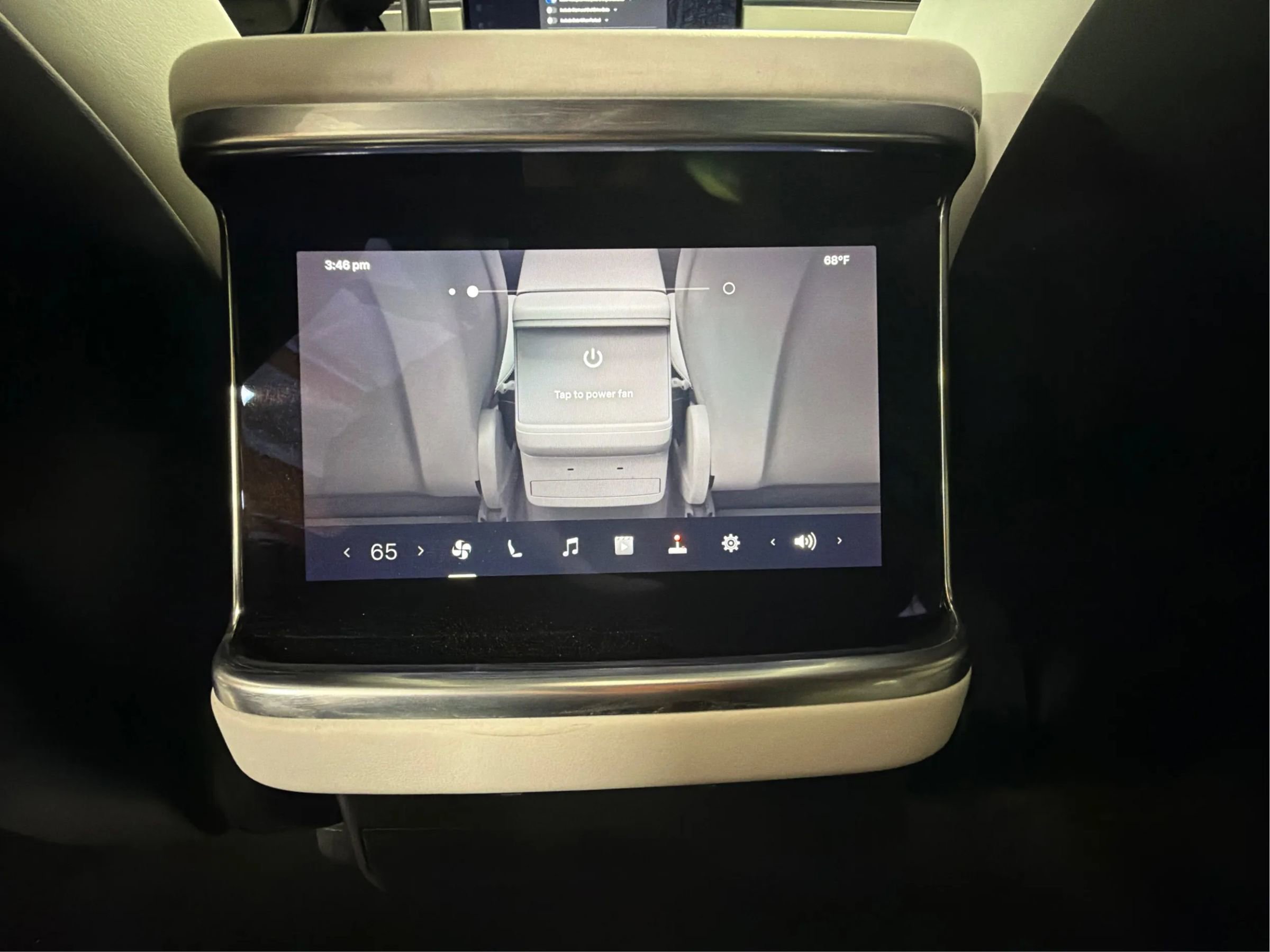 Used 2022 Tesla Model X Plaid image 17