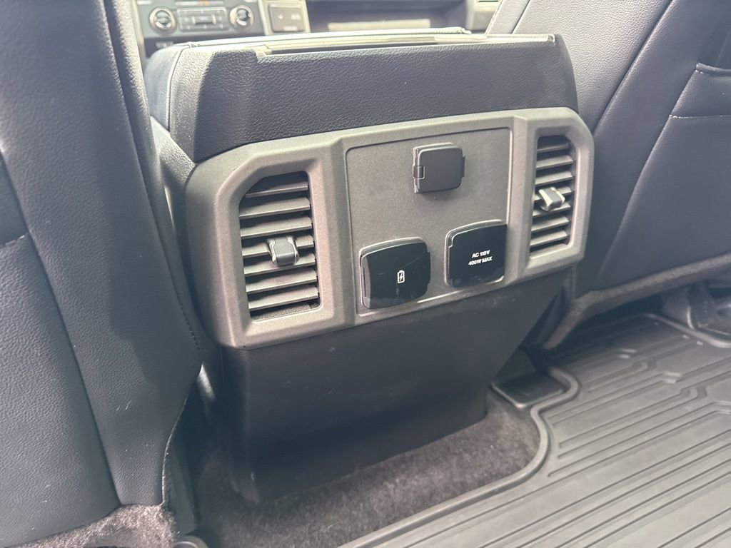 Used 2018 Ford F150 Raptor w/ Equipment Group 802A Luxury image 16