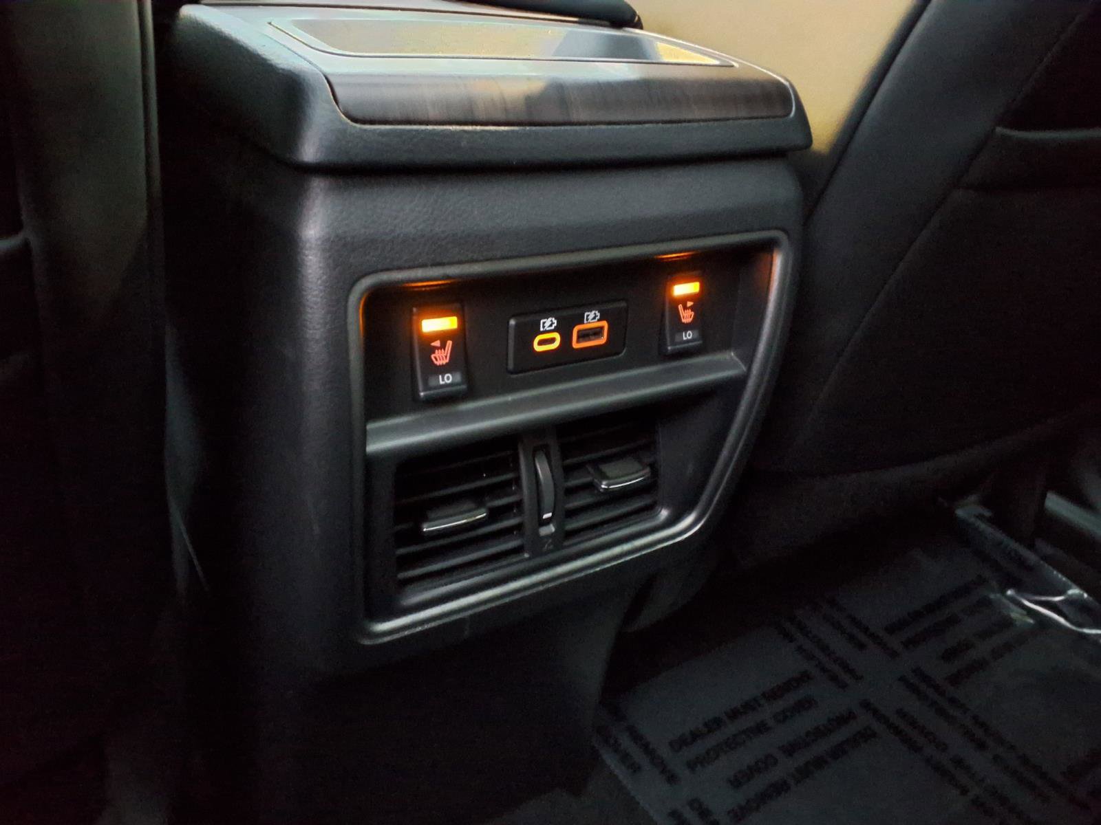 Used 2024 Nissan Murano Platinum image 7