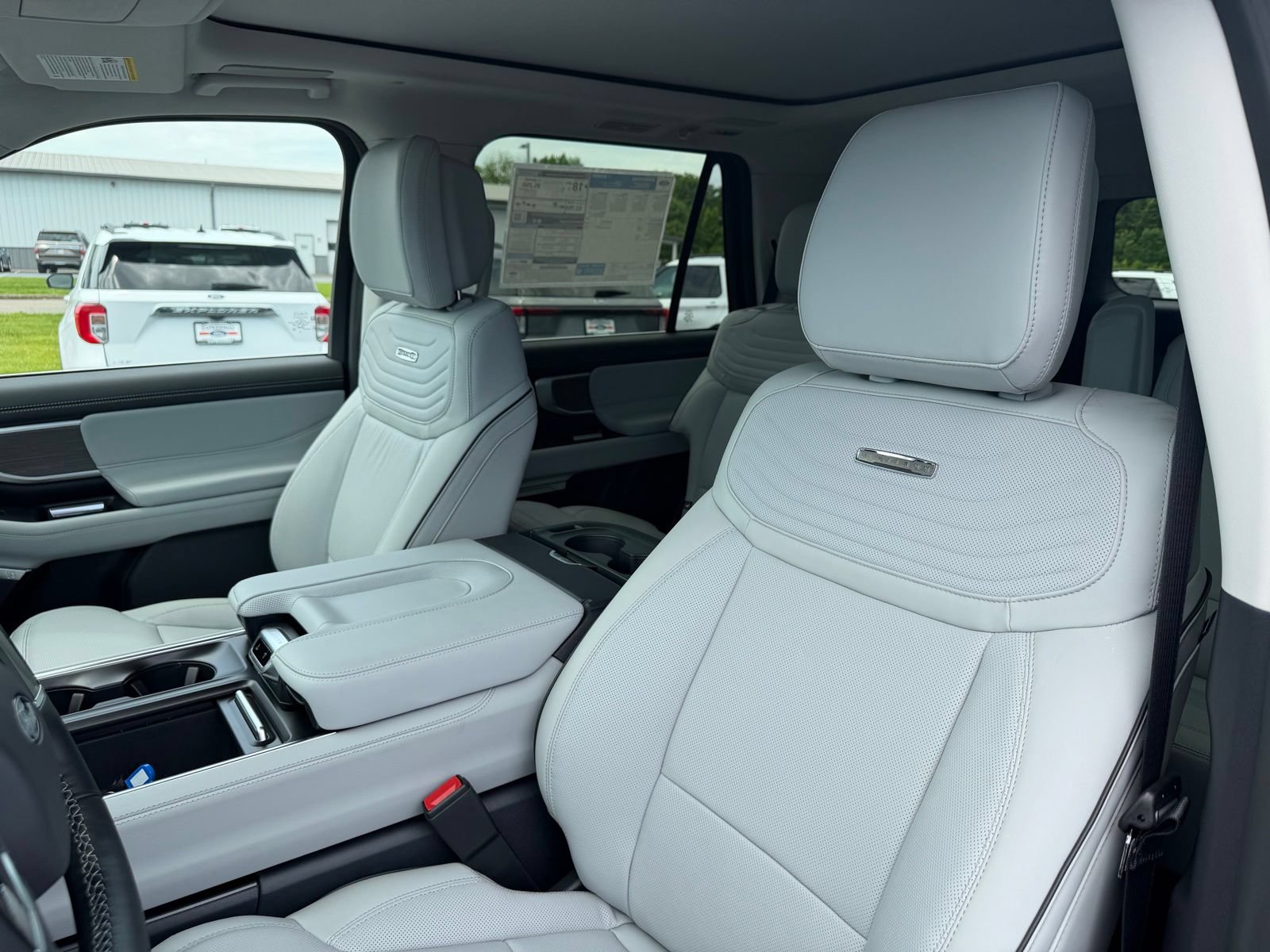 New 2026 Ford Expedition Platinum AWD/4WD image 11