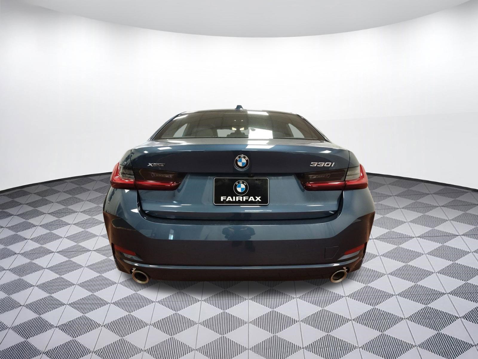 Used 2025 BMW 330i xDrive Sedan image 9