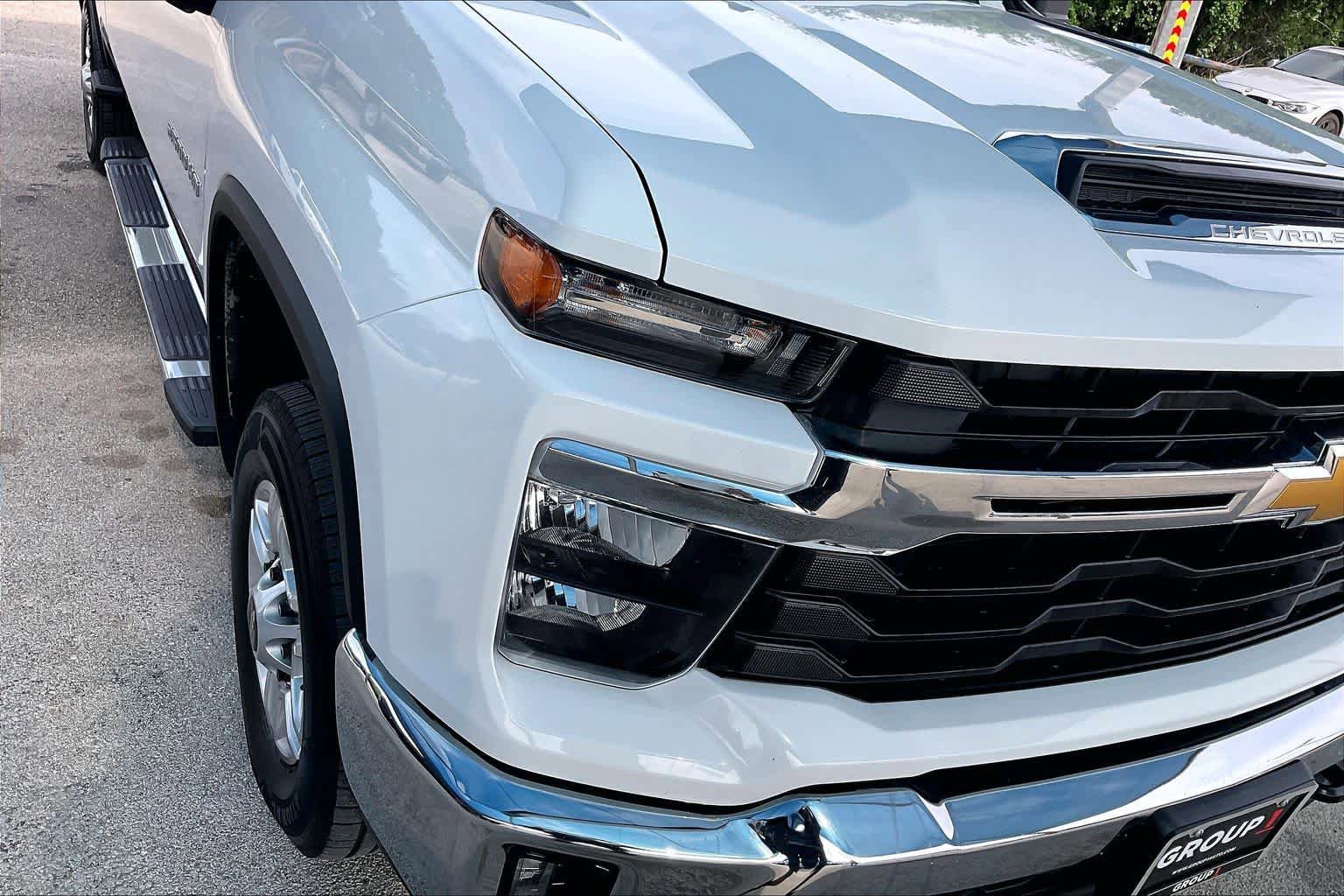 Used 2025 Chevrolet Silverado 2500 LT w/ Convenience Package AWD/4WD image 27