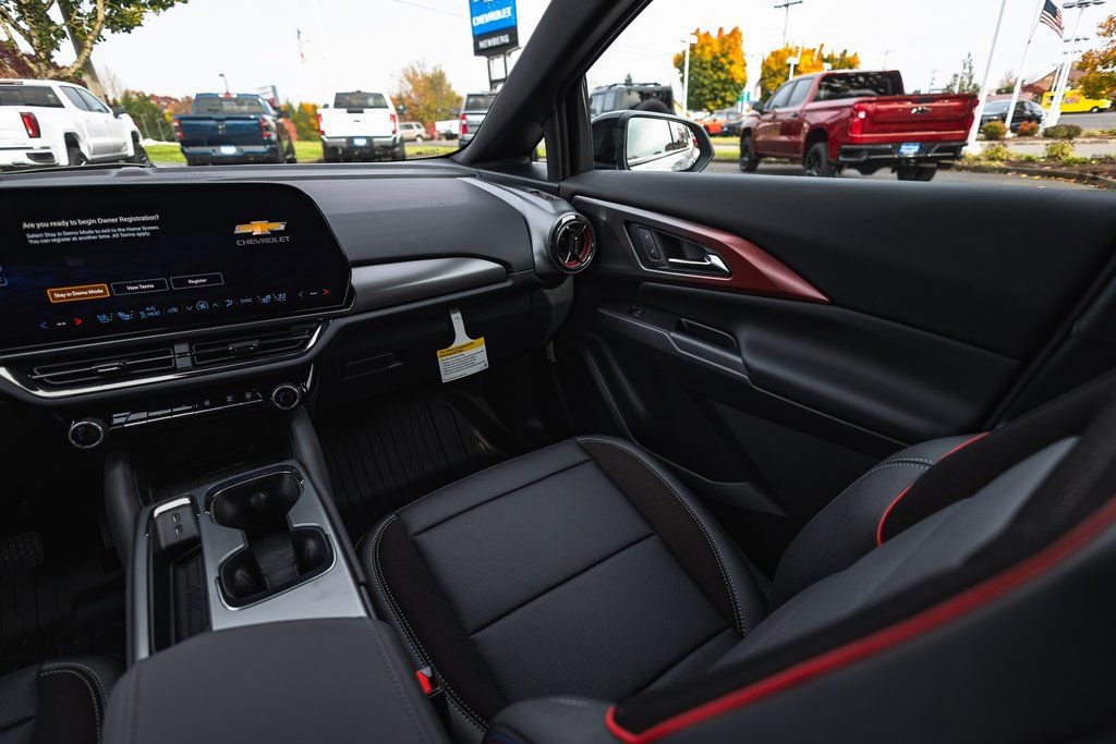 New 2026 Chevrolet Equinox EV RS w/ Convenience Package II image 13