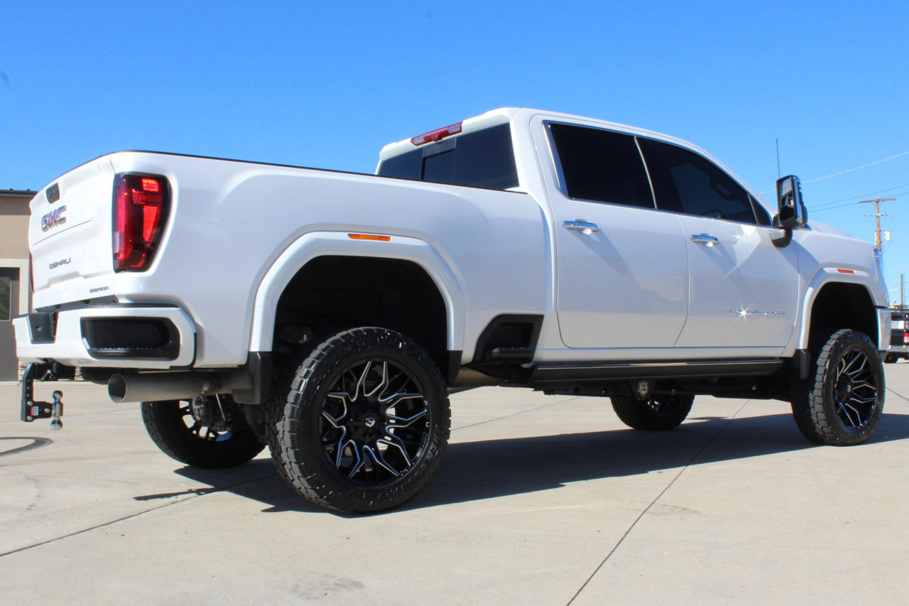 Used 2022 GMC Sierra 3500 Denali w/ Denali Ultimate Package image 21