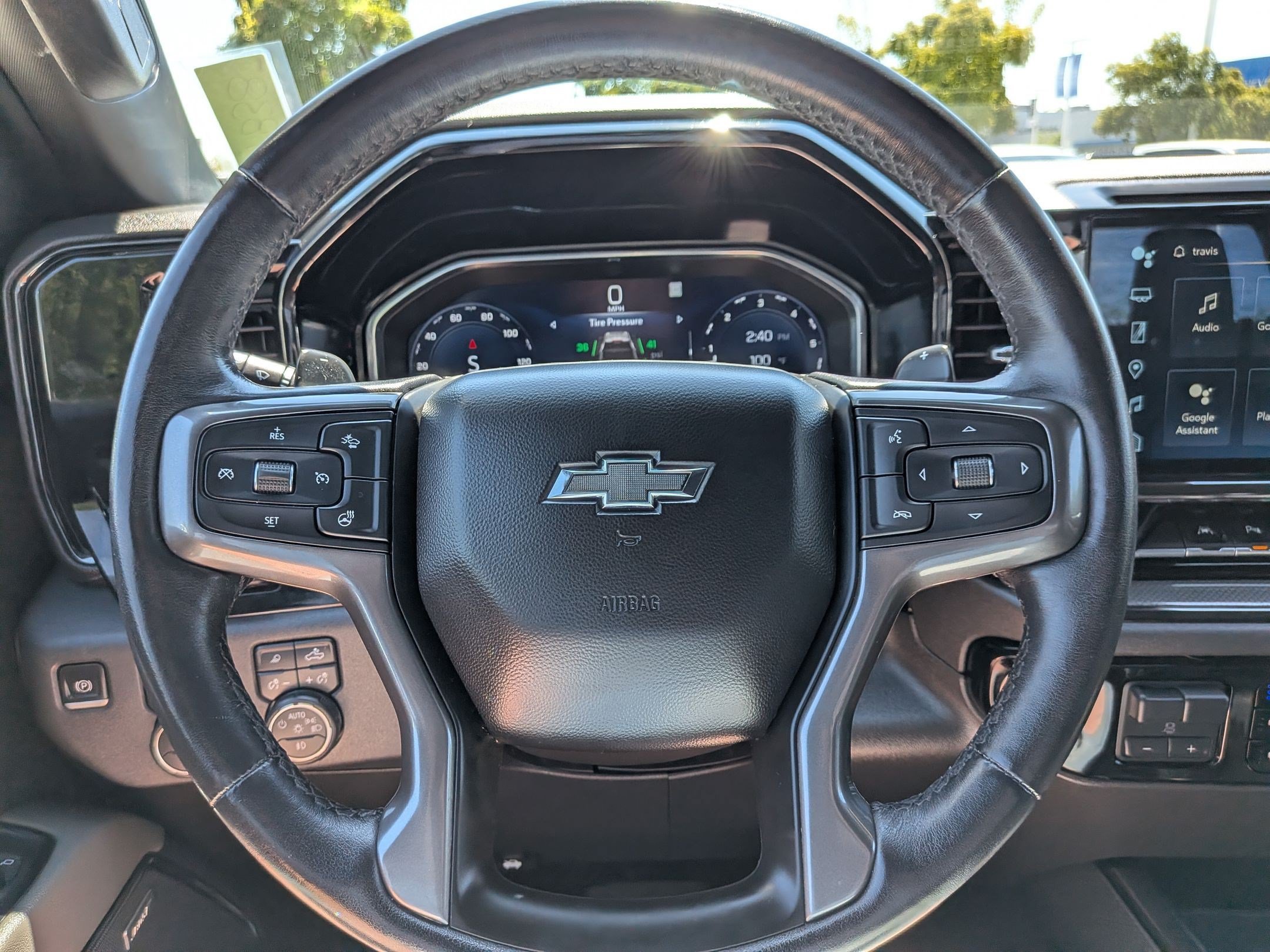 Used 2022 Chevrolet Silverado 1500 ZR2 w/ Technology Package AWD/4WD image 13