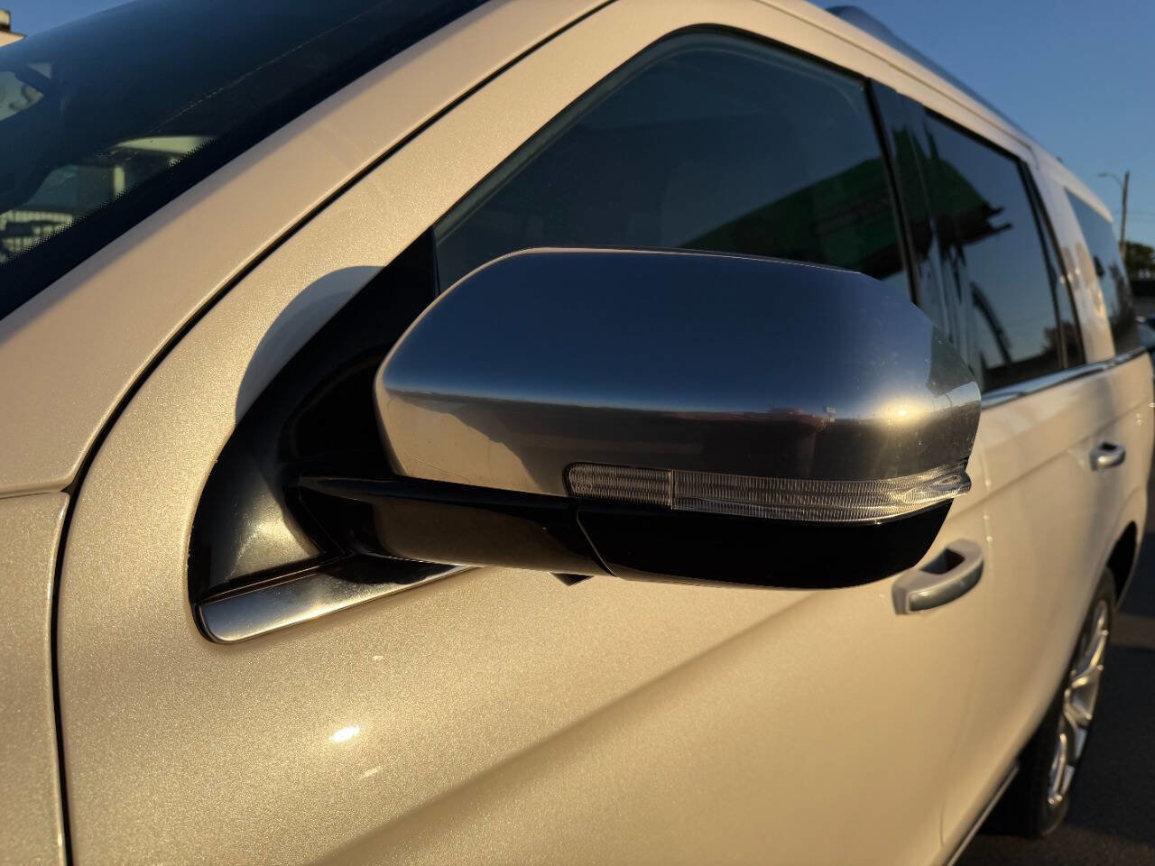 Used 2018 Ford Expedition Platinum image 39