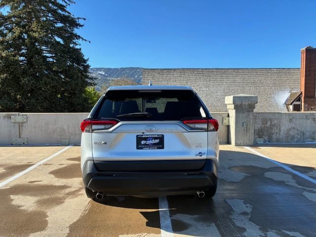 Used 2024 Toyota RAV4 LE AWD/4WD image 7