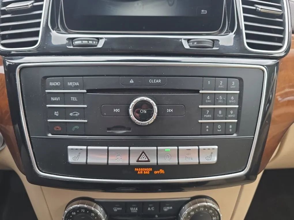 Used 2017 Mercedes-Benz GLS 450 4MATIC image 34