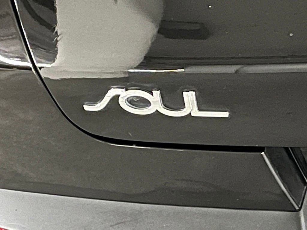 Used 2020 Kia Soul S image 32