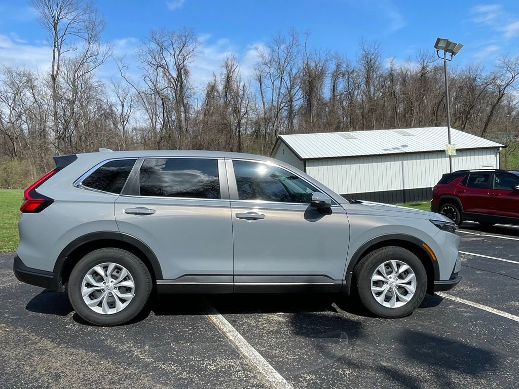 Used 2024 Honda CR-V LX image 2