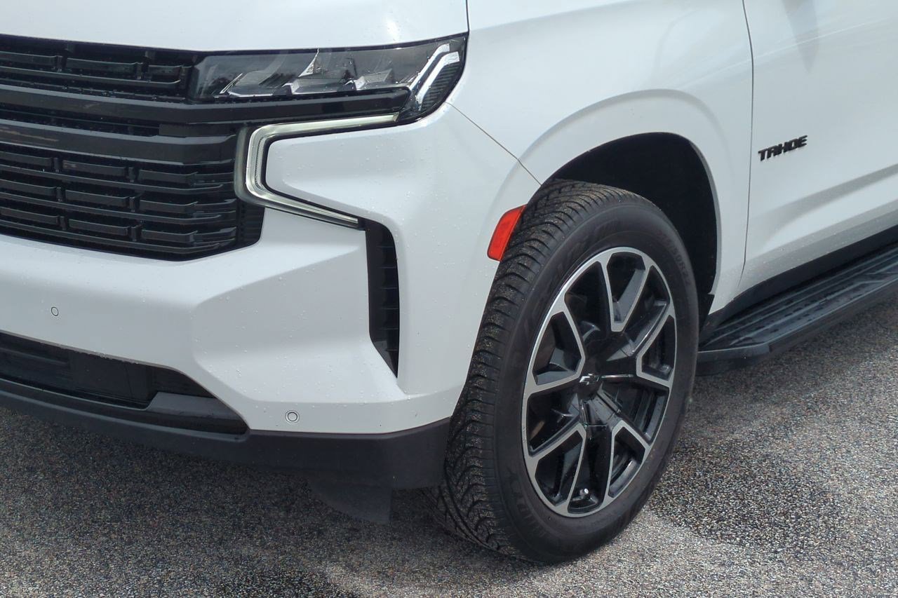 Used 2021 Chevrolet Tahoe RST w/ Luxury Package RWD image 10