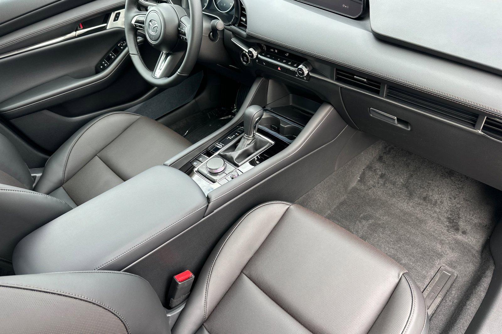 New 2026 MAZDA MAZDA3 2.5 Turbo Sedan w/Premium Plus image 16