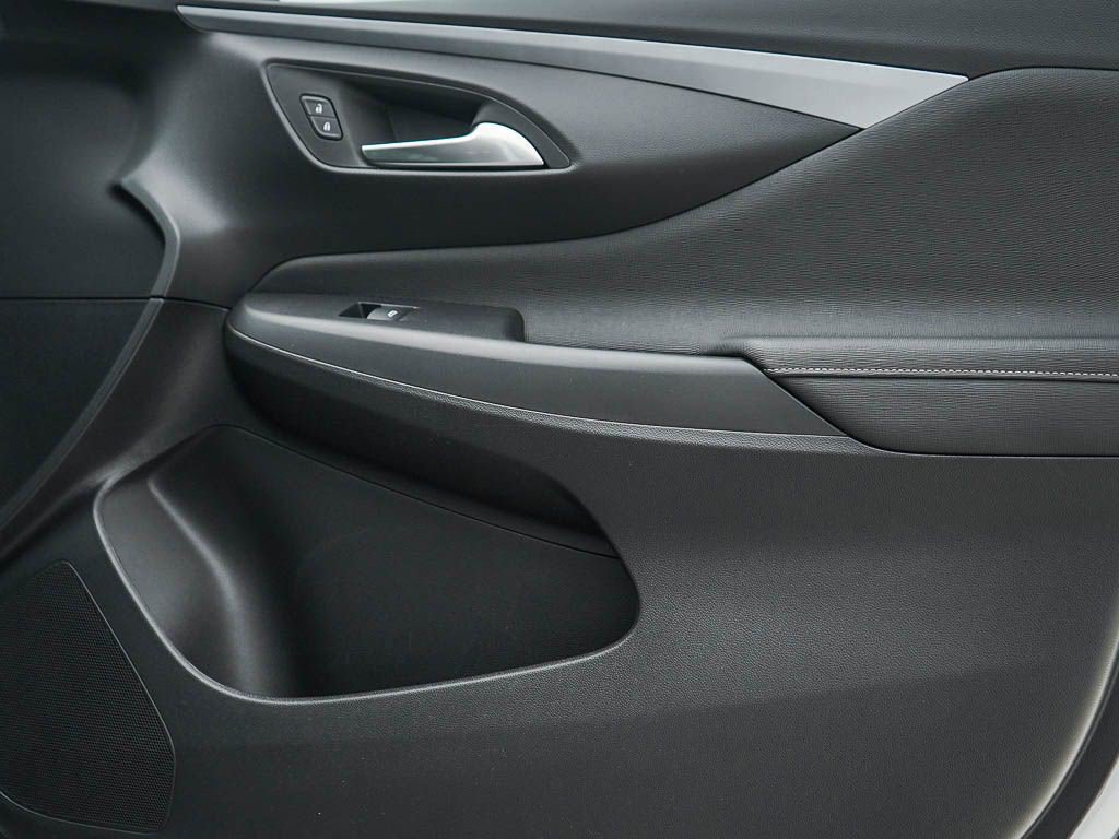 New 2026 Buick Envista Sport Touring w/ Convenience I Package FWD image 9