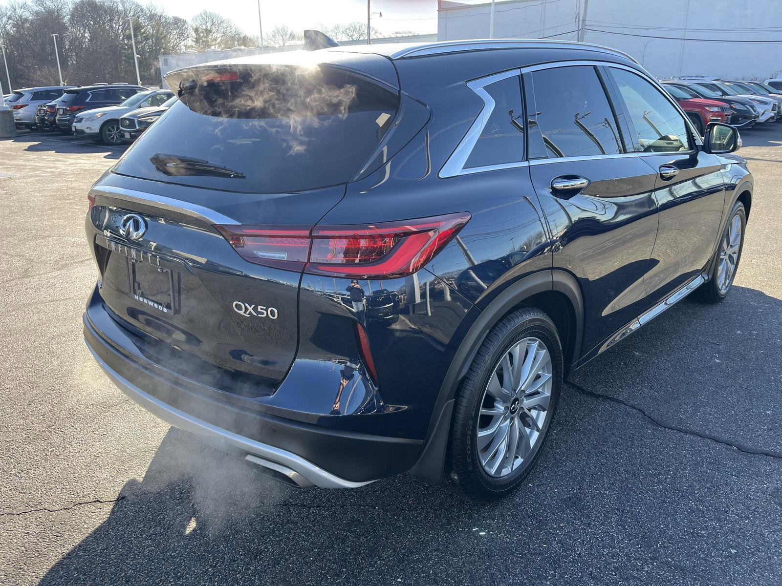 Certified 2025 INFINITI QX50 Luxe image 3