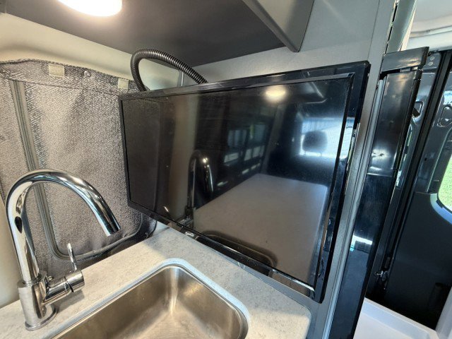 Used 2022 Mercedes-Benz Sprinter 2500 image 55