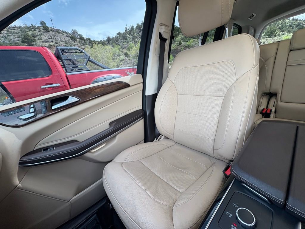 Used 2019 Mercedes-Benz GLS 550 4MATIC image 25