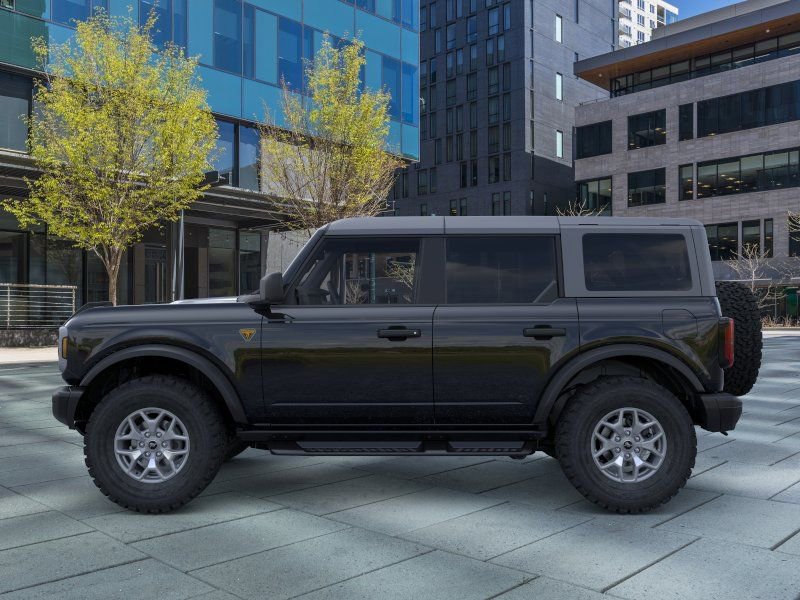 New 2025 Ford Bronco Badlands image 3