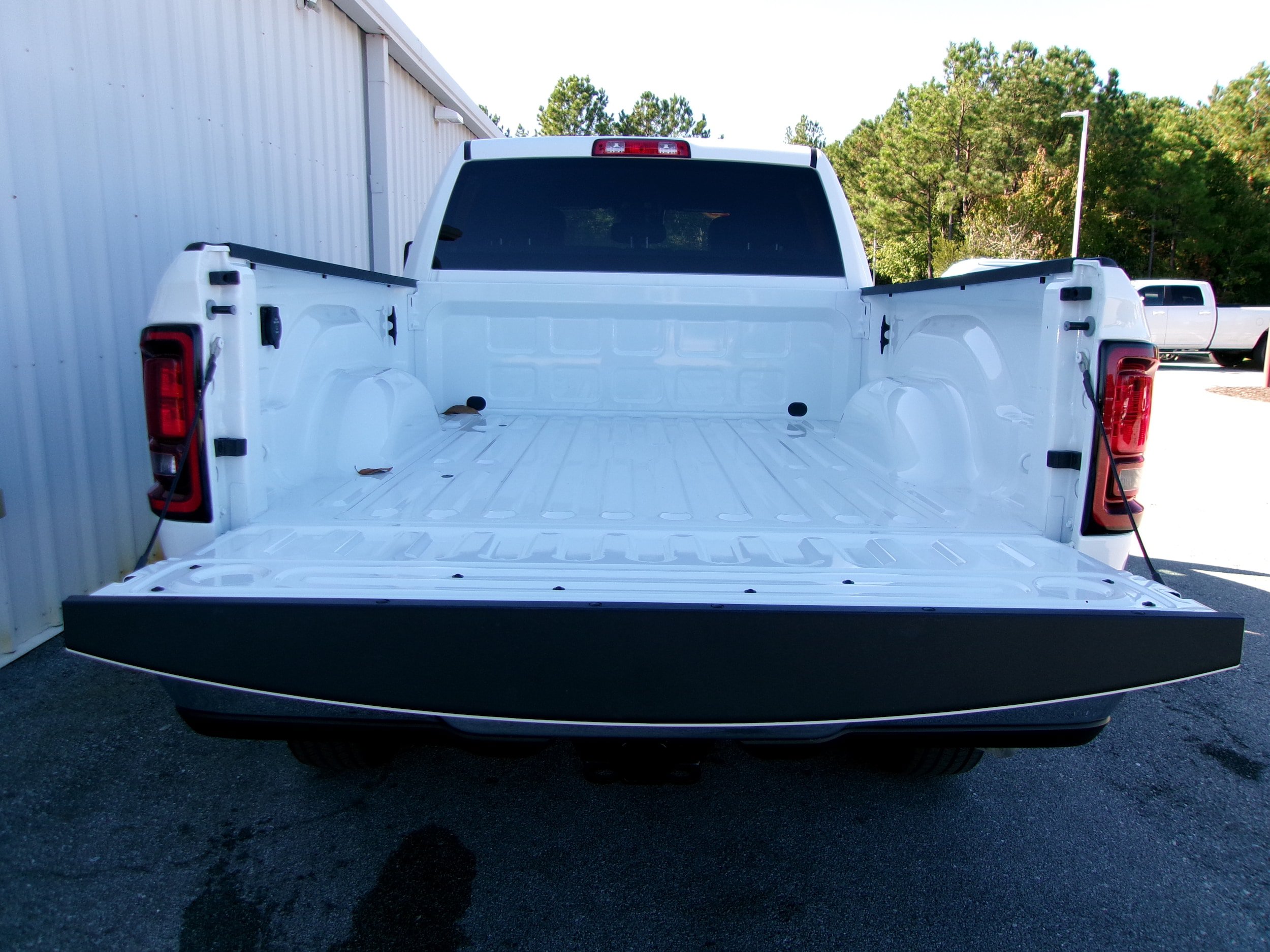 New 2025 RAM 3500 Tradesman w/ Chrome Appearance Group AWD/4WD image 20