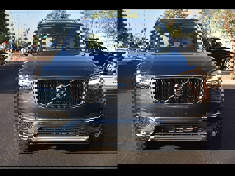 Used 2018 Volvo XC90 T6 Momentum w/ Convenience Package image 8