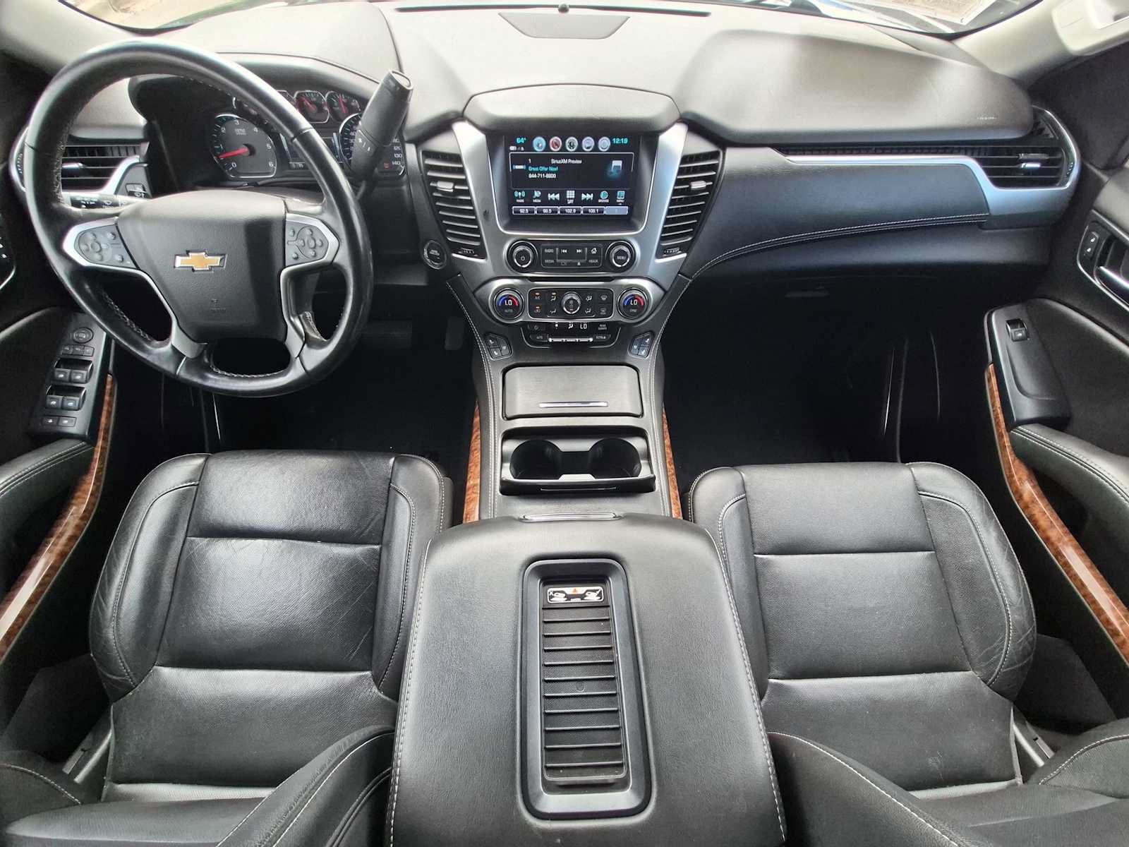 Used 2020 Chevrolet Suburban Premier AWD/4WD image 15