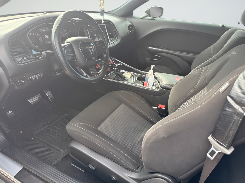 Used 2020 Dodge Challenger SXT w/ Blacktop Package RWD image 5