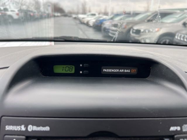 Used 2012 Kia Sedona LX image 17