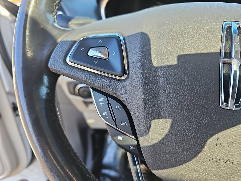 Used 2016 Lincoln MKX Reserve w/ Climate Package image 22