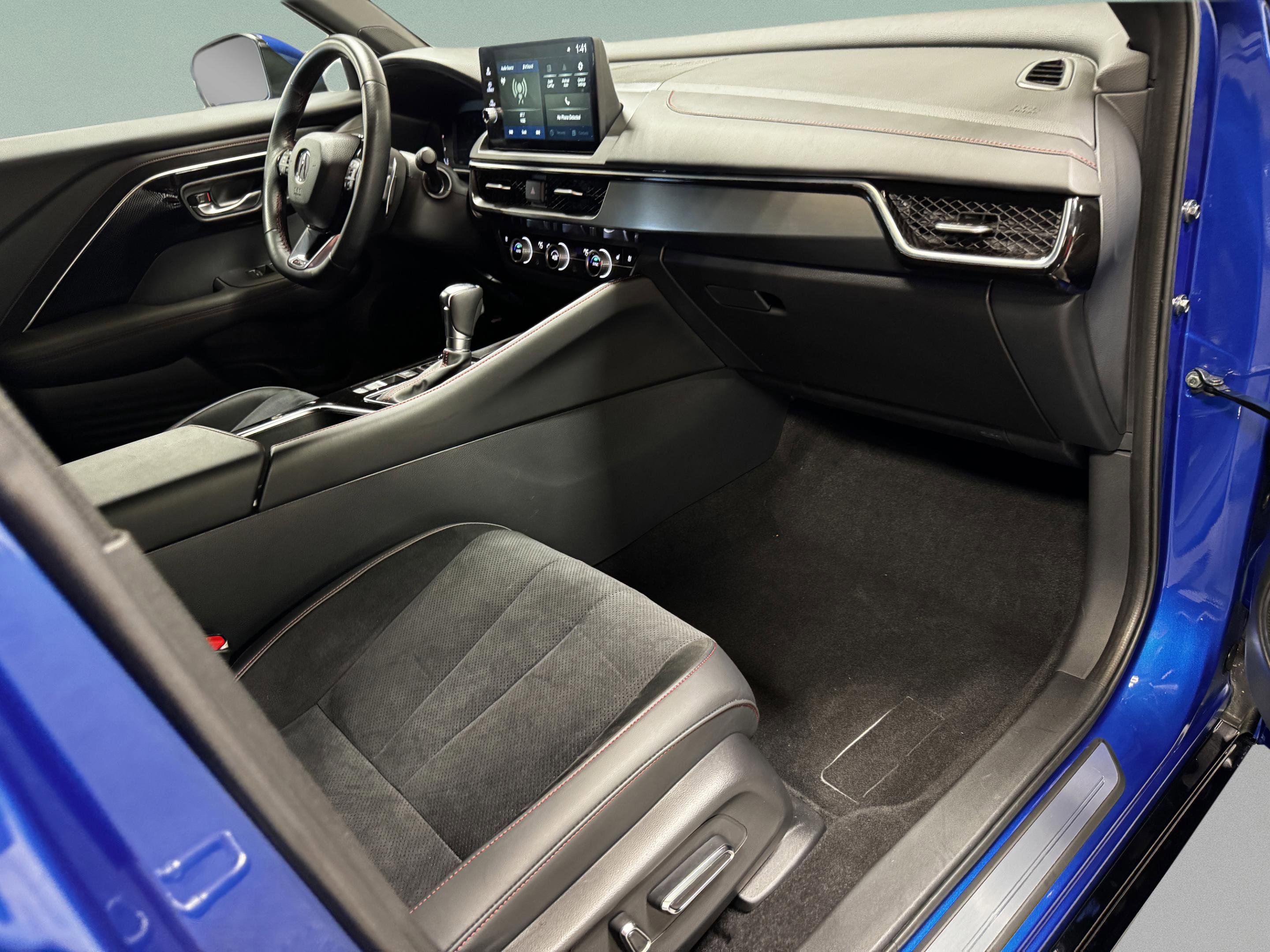 Certified 2025 Acura ADX A-Spec image 10