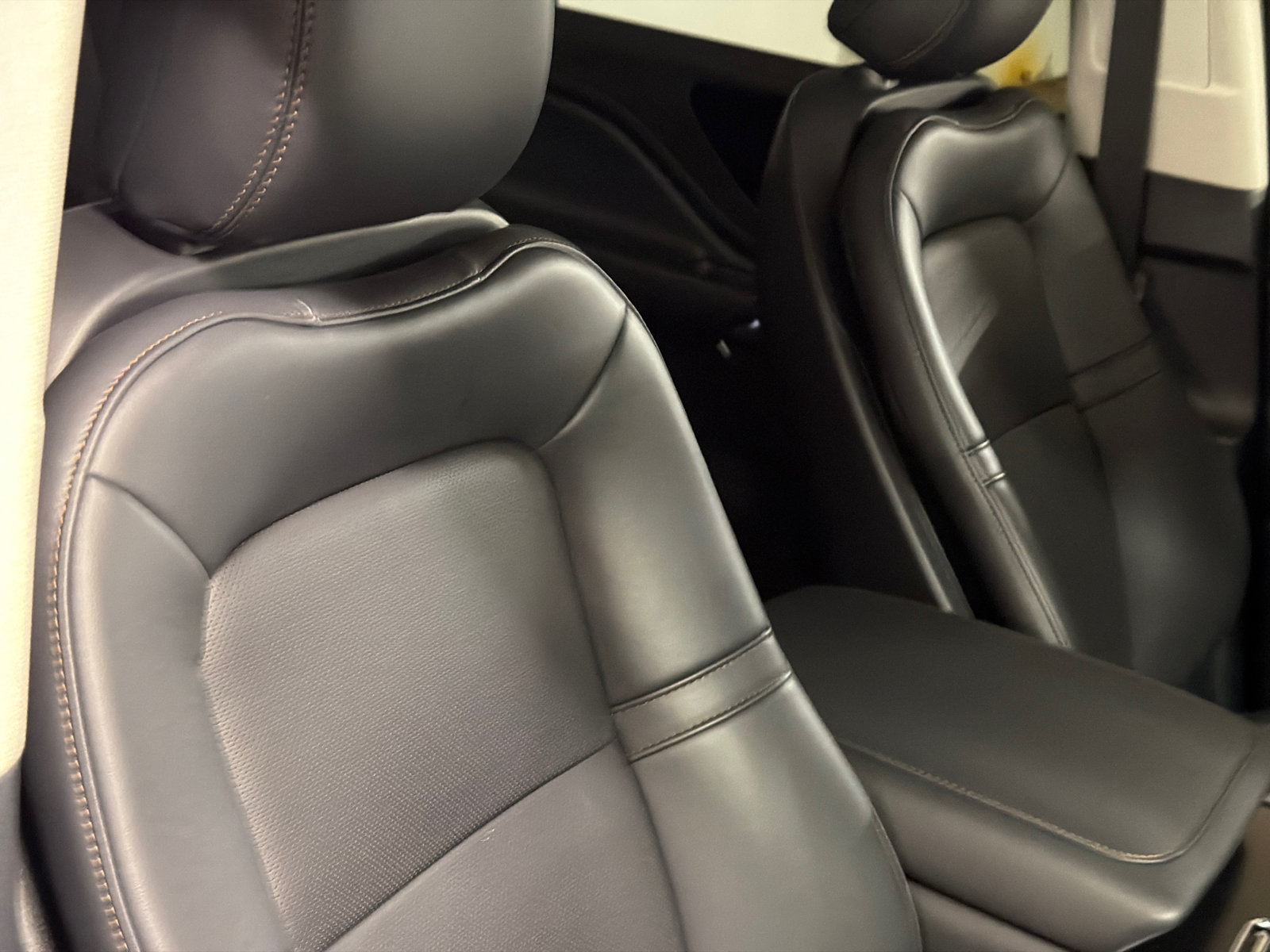 New 2027 Lincoln Aviator AWD image 12