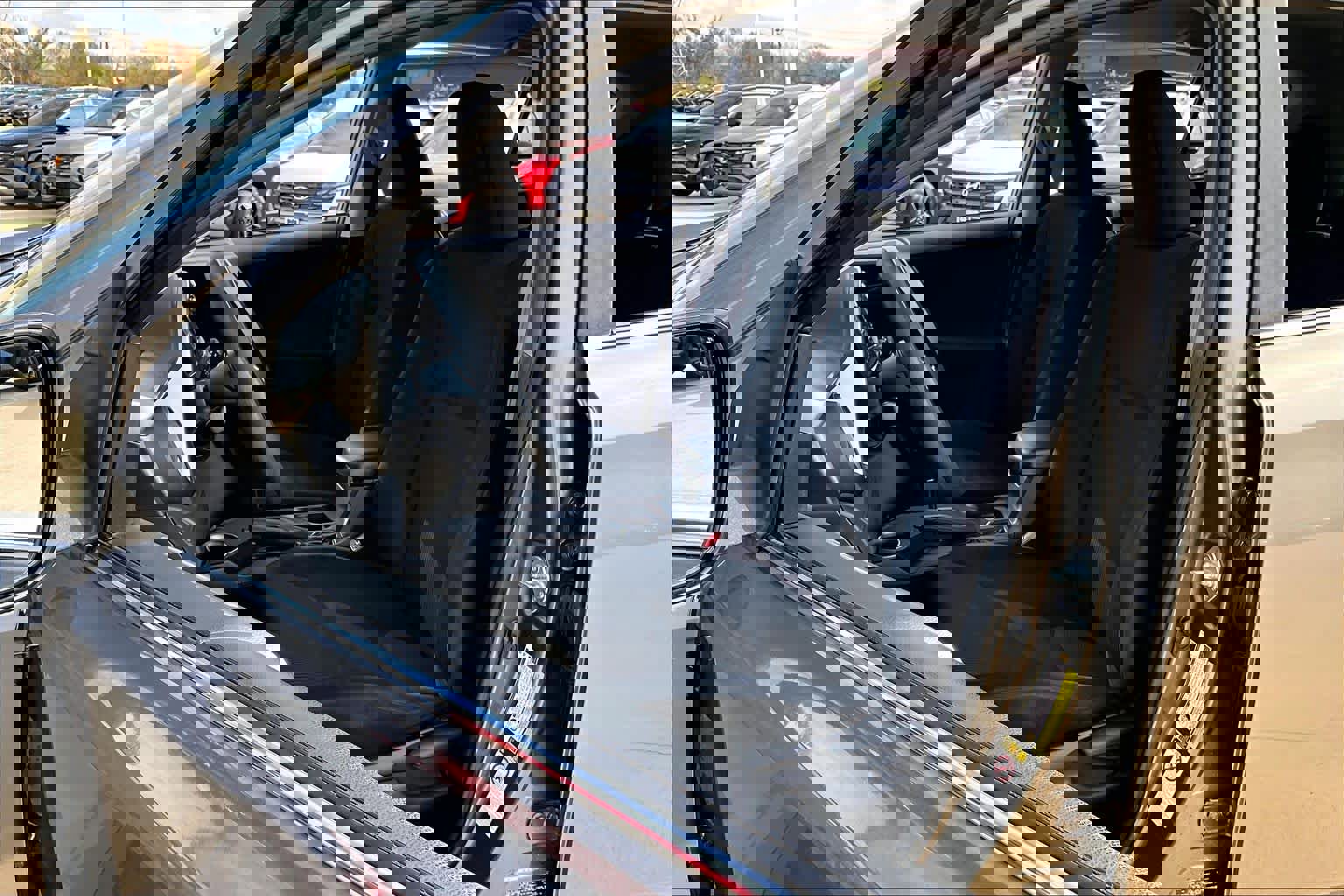 Used 2014 Toyota RAV4 LE image 7