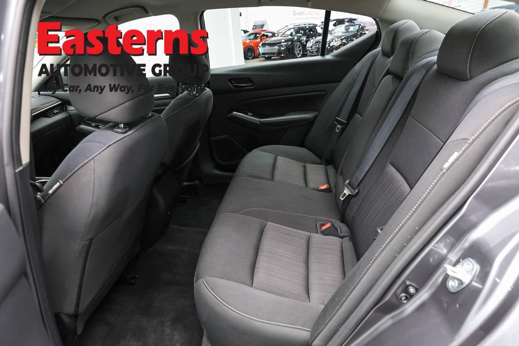 Used 2023 Nissan Altima 2.5 SV FWD image 21